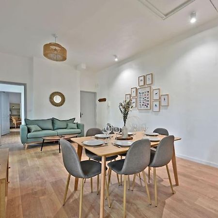 Au Coeur Des Platanes - Parking Gratuit Sous-Terrain - Clim - Balcon Apartamento Avinhão Exterior foto