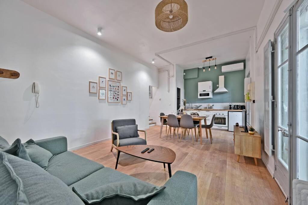 Au Coeur Des Platanes - Parking Gratuit Sous-Terrain - Clim - Balcon Apartamento Avinhão Exterior foto