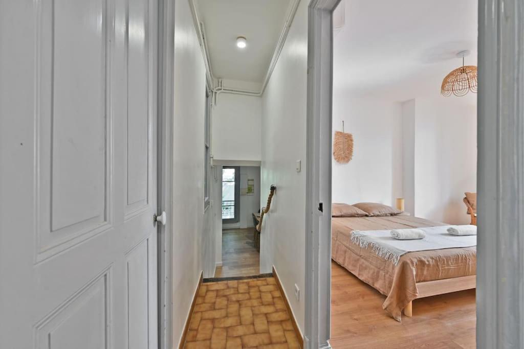 Au Coeur Des Platanes - Parking Gratuit Sous-Terrain - Clim - Balcon Apartamento Avinhão Exterior foto