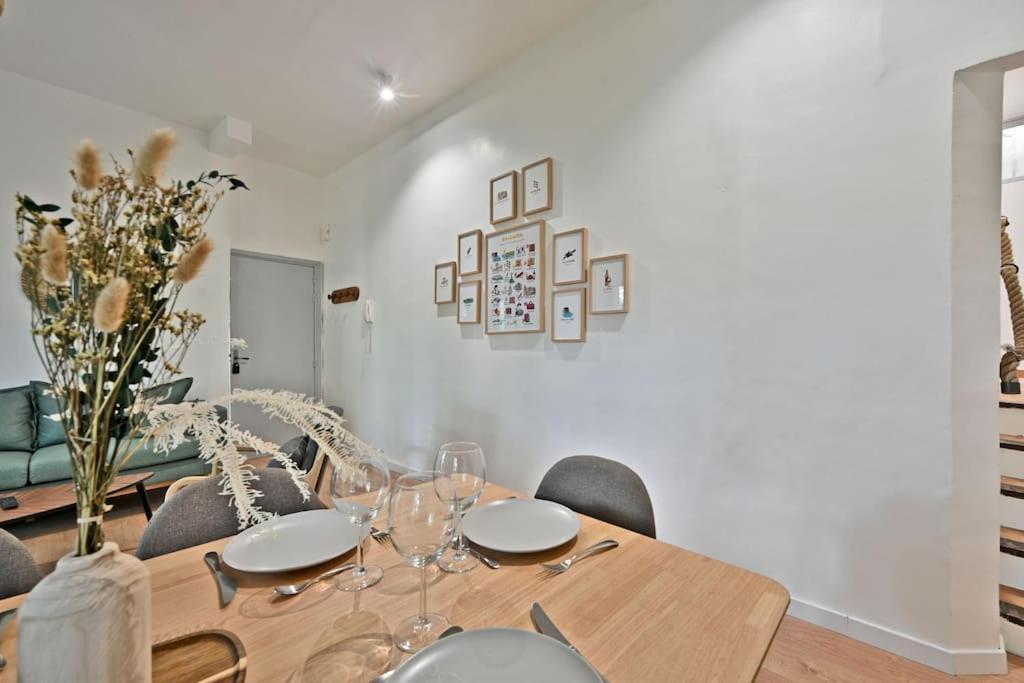 Au Coeur Des Platanes - Parking Gratuit Sous-Terrain - Clim - Balcon Apartamento Avinhão Exterior foto